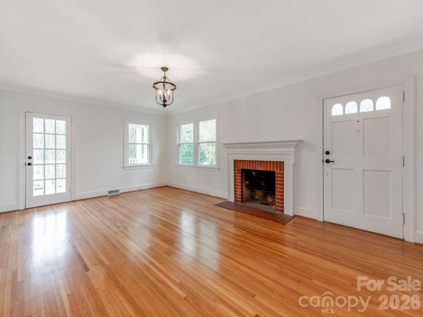 1106 South Street, Gastonia, NC 28052.  MLS# CAR4358490, YatesRealty ID 7422. 