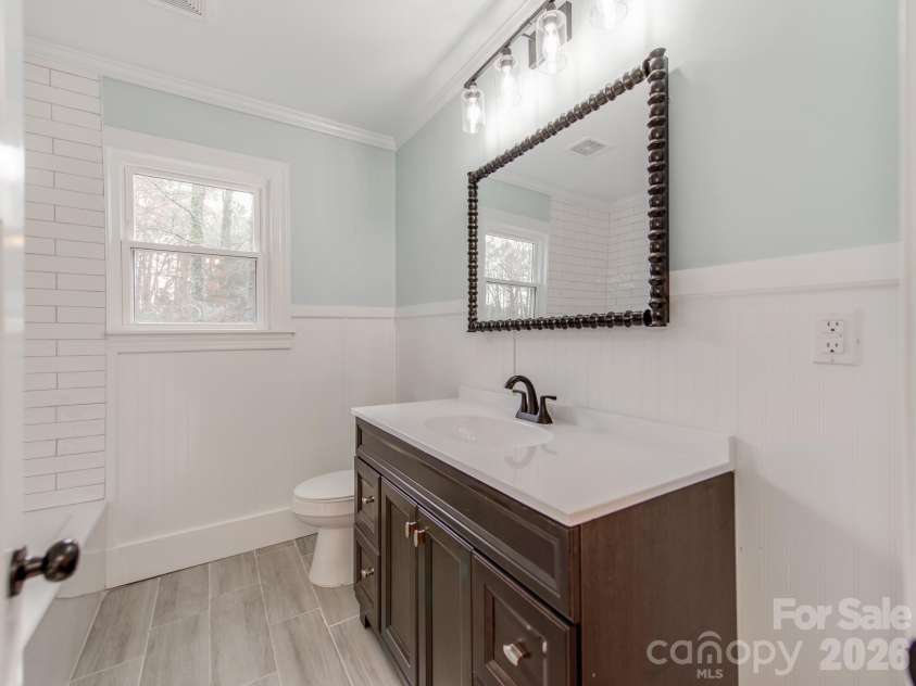 1106 South Street, Gastonia, NC 28052.  MLS# CAR4358490, YatesRealty ID 7422. 