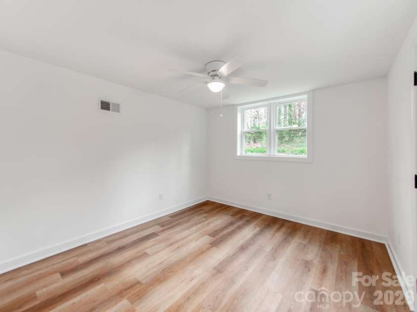 1106 South Street, Gastonia, NC 28052.  MLS# CAR4358490, YatesRealty ID 7422. 