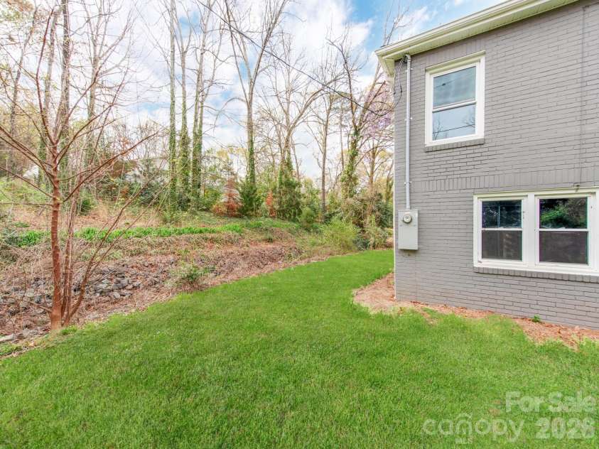1106 South Street, Gastonia, NC 28052.  MLS# CAR4358490, YatesRealty ID 7422. 