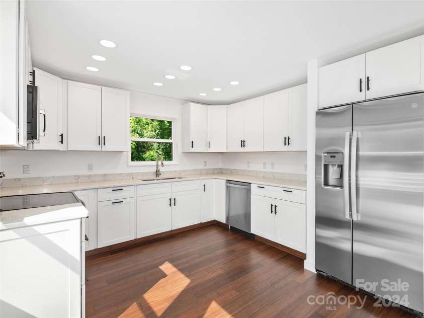 61 and 65 Bear Creek Road, Asheville, NC 28806.  MLS# CAR4153876, YatesRealty ID 7423. 