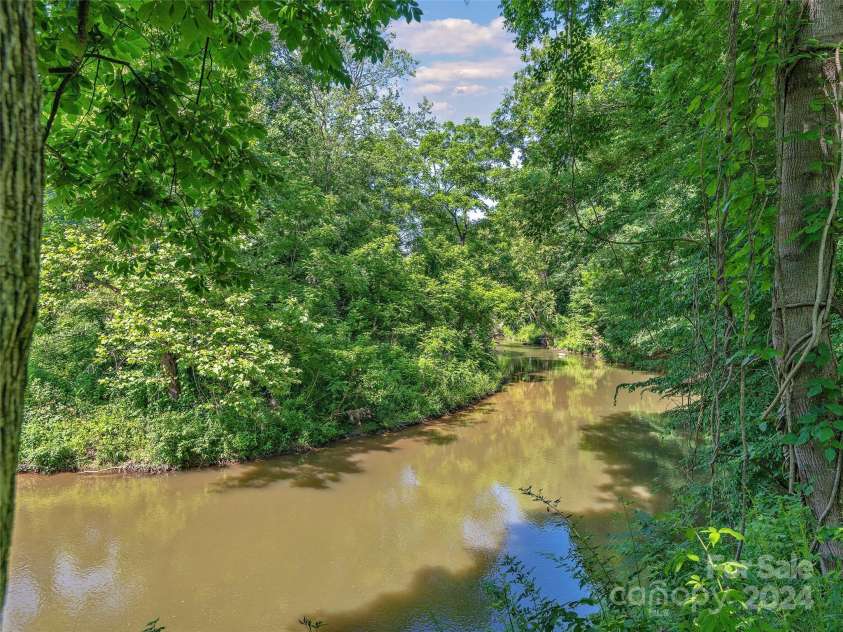 61 and 65 Bear Creek Road, Asheville, NC 28806.  MLS# CAR4153876, YatesRealty ID 7423. 