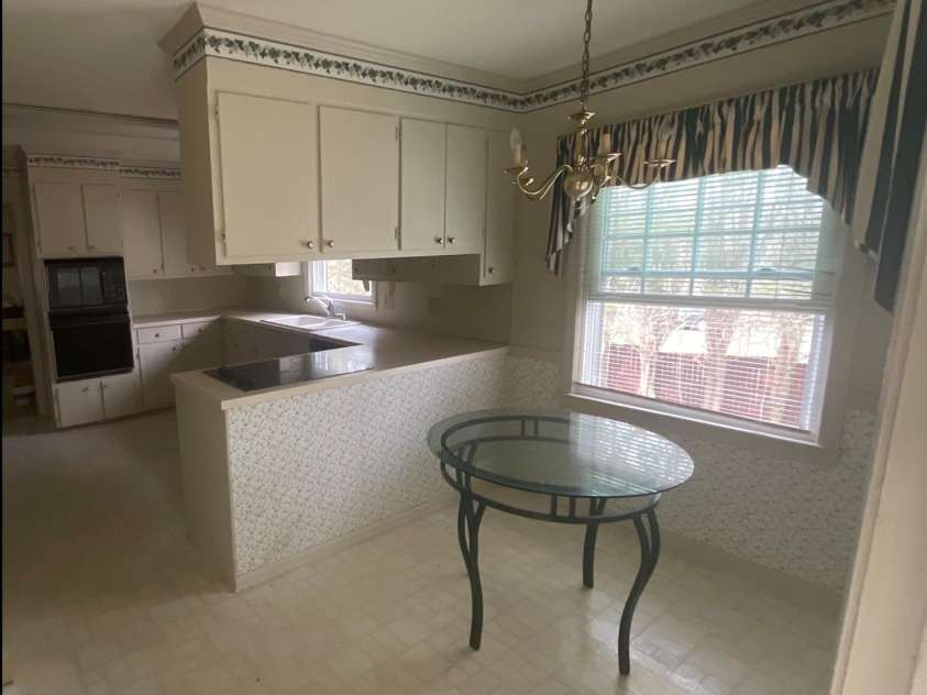 822 Westminster Circle, Lenoir, NC 28645.  MLS# CAR4325662, YatesRealty ID 7423. 