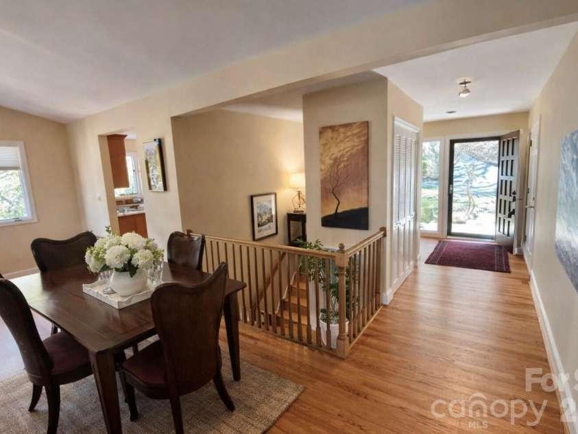 2902 Timber Trail, Asheville, NC 28804.  MLS# CAR4176254, YatesRealty ID 7425. 