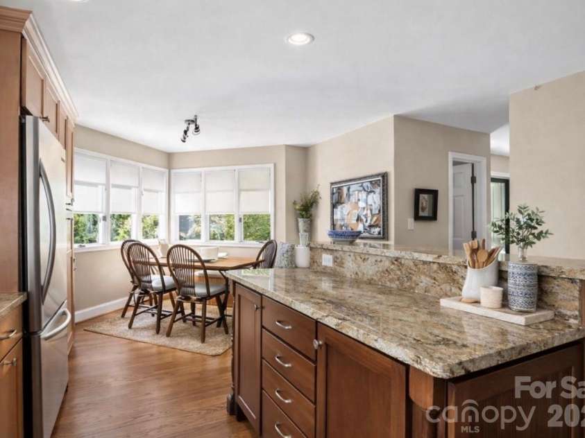 2902 Timber Trail, Asheville, NC 28804.  MLS# CAR4176254, YatesRealty ID 7425. 