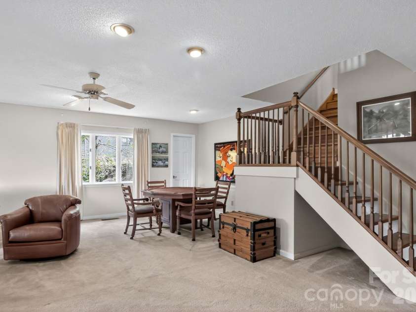 2902 Timber Trail, Asheville, NC 28804.  MLS# CAR4176254, YatesRealty ID 7425. 