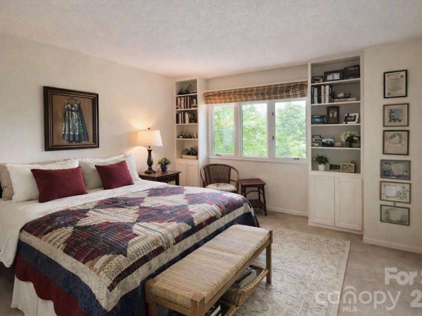 2902 Timber Trail, Asheville, NC 28804.  MLS# CAR4176254, YatesRealty ID 7425. 