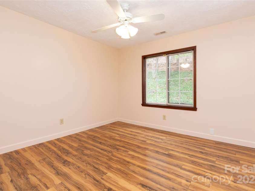 63 Wabash Drive, Sylva, NC 28779.  MLS# CAR4244141, YatesRealty ID 7425. Guest BR #2