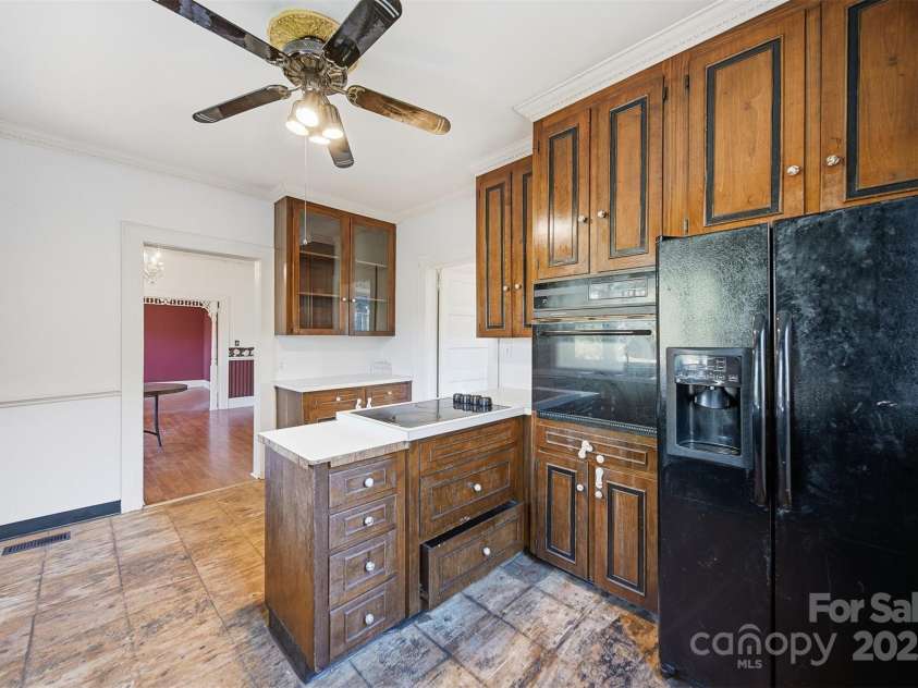 105 2nd Avenue, Catawba, NC 28609.  MLS# CAR4315128, YatesRealty ID 7428. Kitchen