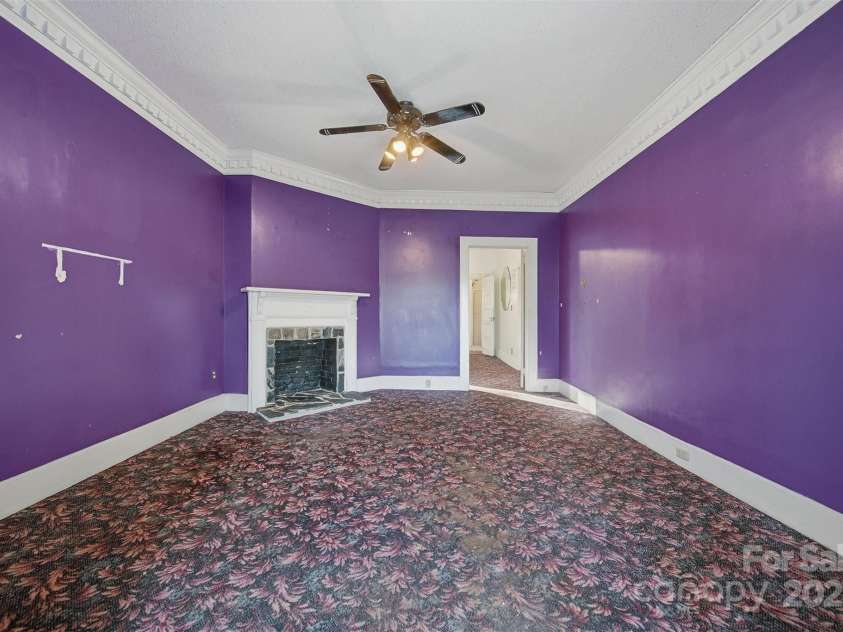 105 2nd Avenue, Catawba, NC 28609.  MLS# CAR4315128, YatesRealty ID 7428. Sitting Room off Primary Bedroom