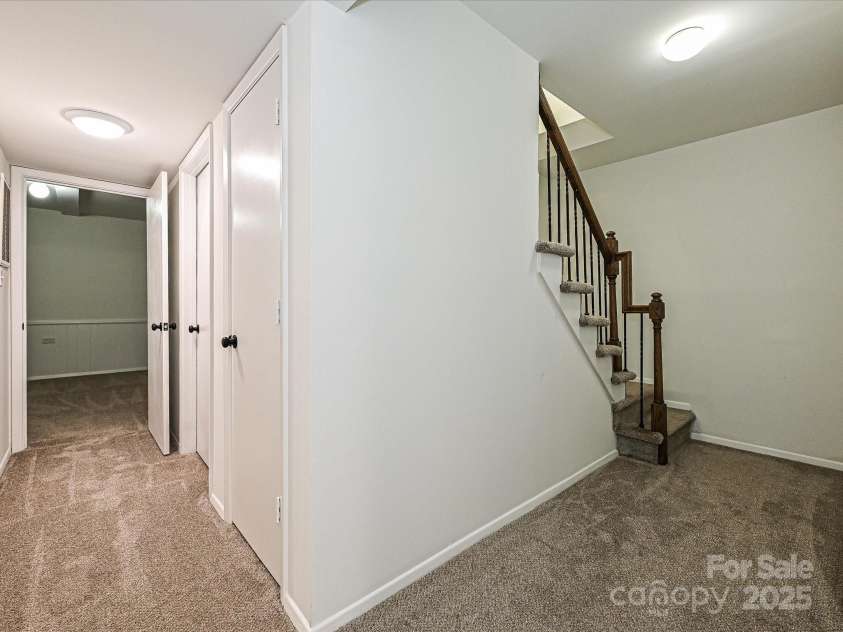 6745 Thermal Road, Charlotte, NC 28211.  MLS# CAR4245099, YatesRealty ID 7428. 