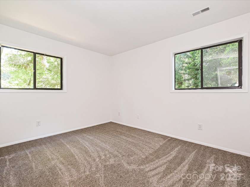 6745 Thermal Road, Charlotte, NC 28211.  MLS# CAR4245099, YatesRealty ID 7428. 