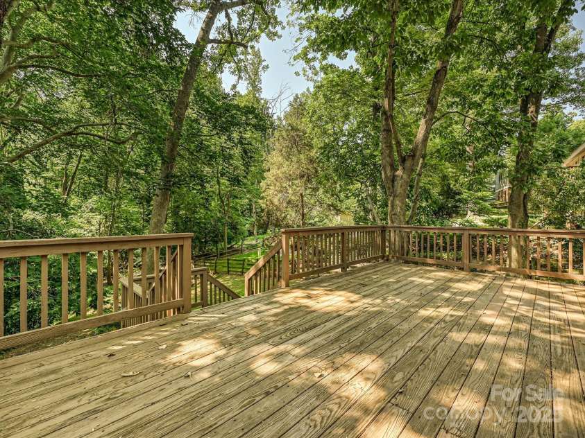 6745 Thermal Road, Charlotte, NC 28211.  MLS# CAR4245099, YatesRealty ID 7428. 