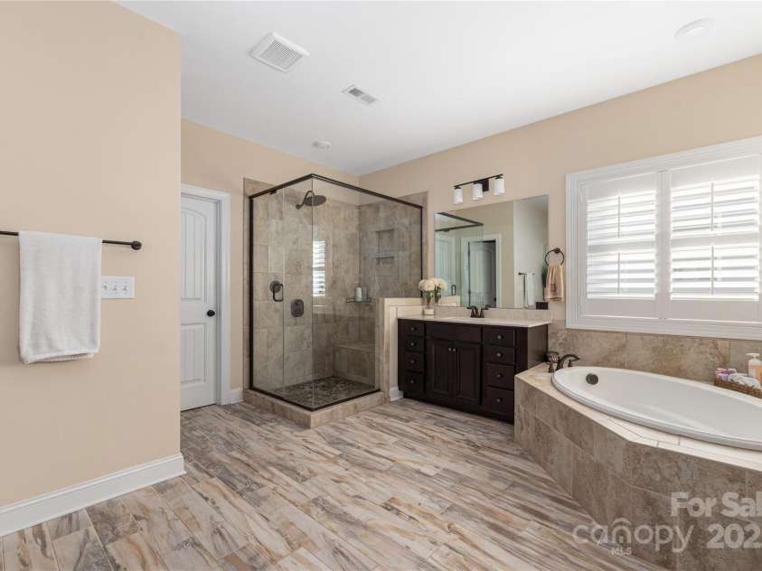 16827 Monocacy Boulevard, Huntersville, NC 28078.  MLS# CAR4188848, YatesRealty ID 7429. 