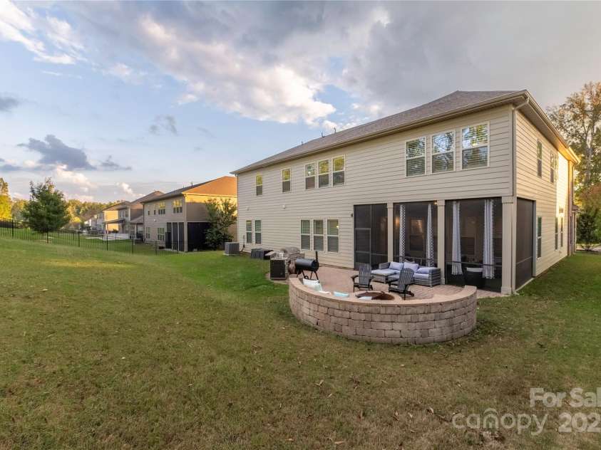 16827 Monocacy Boulevard, Huntersville, NC 28078.  MLS# CAR4188848, YatesRealty ID 7429. 