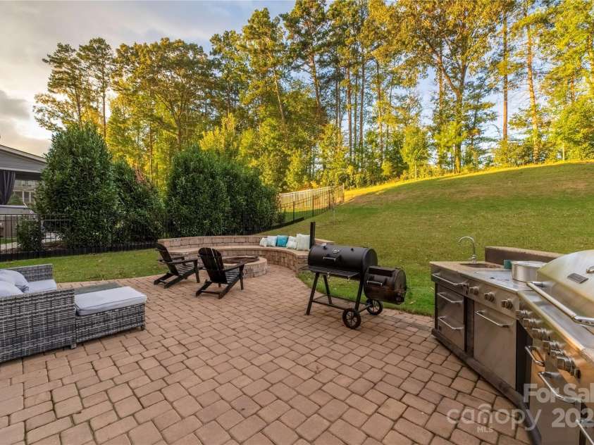 16827 Monocacy Boulevard, Huntersville, NC 28078.  MLS# CAR4188848, YatesRealty ID 7429. 