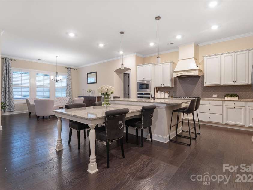 16827 Monocacy Boulevard, Huntersville, NC 28078.  MLS# CAR4188848, YatesRealty ID 7429. Extended Island