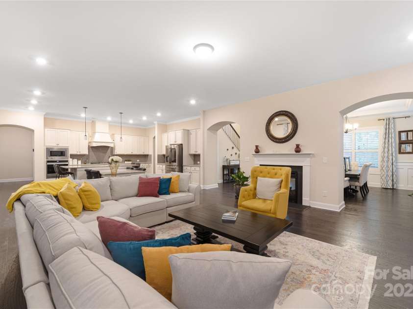 16827 Monocacy Boulevard, Huntersville, NC 28078.  MLS# CAR4188848, YatesRealty ID 7429. Open Floorplan