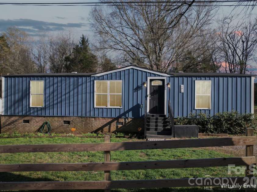 286 Epworth Street, Concord, NC 28027.  MLS# CAR4358719, YatesRealty ID 7429. 