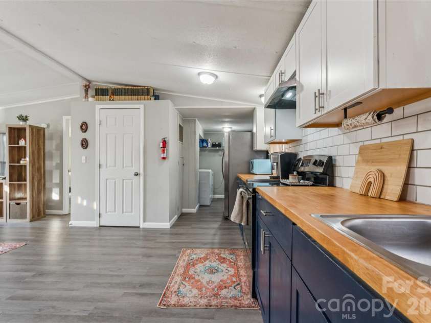 286 Epworth Street, Concord, NC 28027.  MLS# CAR4358719, YatesRealty ID 7429. 