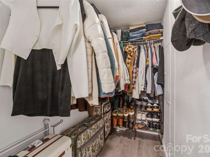286 Epworth Street, Concord, NC 28027.  MLS# CAR4358719, YatesRealty ID 7429. 