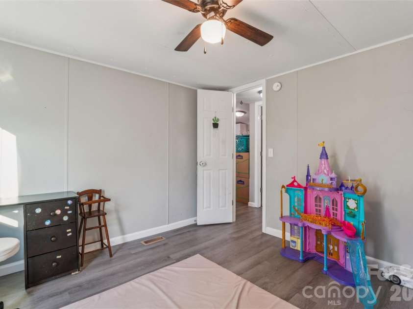 286 Epworth Street, Concord, NC 28027.  MLS# CAR4358719, YatesRealty ID 7429. 
