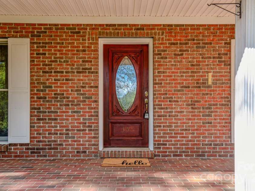 35 Byrd Road, Candler, NC 28715.  MLS# CAR4314143, YatesRealty ID 743. 