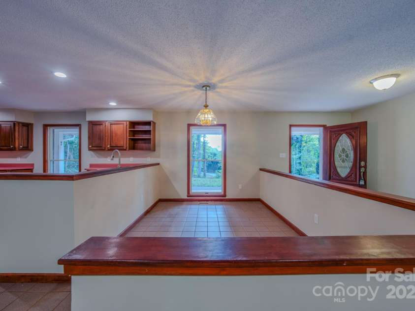 35 Byrd Road, Candler, NC 28715.  MLS# CAR4314143, YatesRealty ID 743. Dining Area