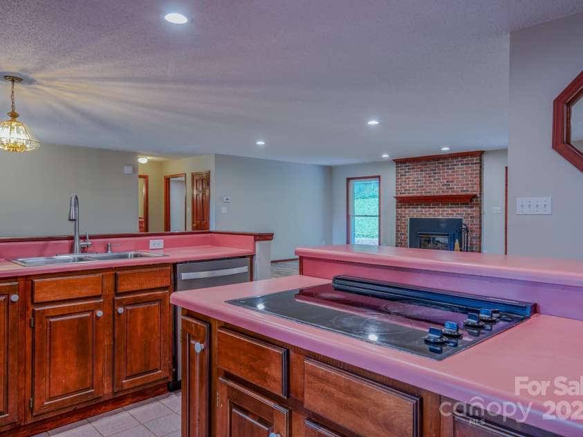 35 Byrd Road, Candler, NC 28715.  MLS# CAR4314143, YatesRealty ID 743. Open kitchen 