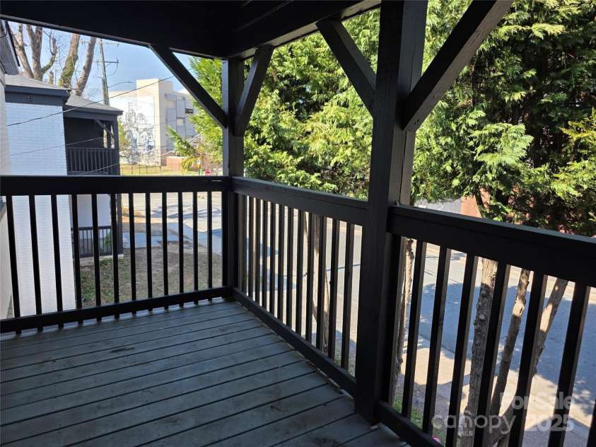 1519 and 1521 Montgomery Street, Charlotte, NC 28216.  MLS# CAR4235325, YatesRealty ID 7430. 
