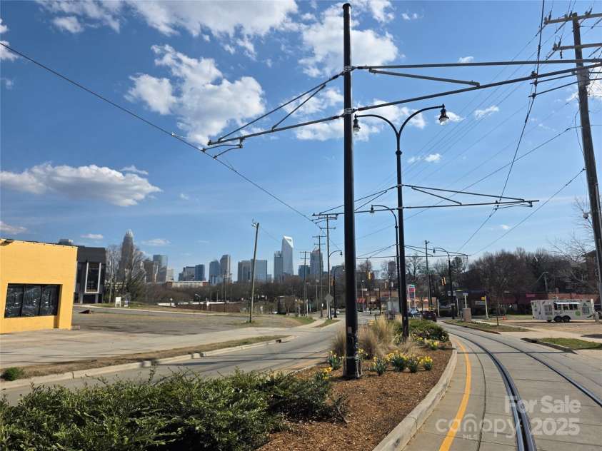 1519 and 1521 Montgomery Street, Charlotte, NC 28216.  MLS# CAR4235325, YatesRealty ID 7430. 