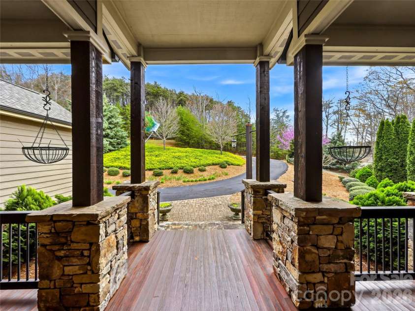 286 Preservation Trail, Columbus, NC 28722.  MLS# CAR4362617, YatesRealty ID 7430. 
