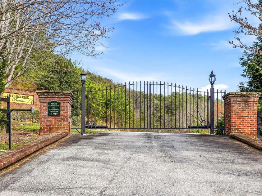 286 Preservation Trail, Columbus, NC 28722.  MLS# CAR4362617, YatesRealty ID 7430. 