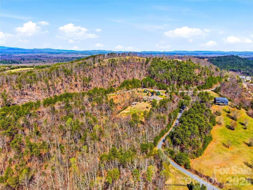 286 Preservation Trail, Columbus, NC 28722.  MLS# CAR4362617, YatesRealty ID 7430. 