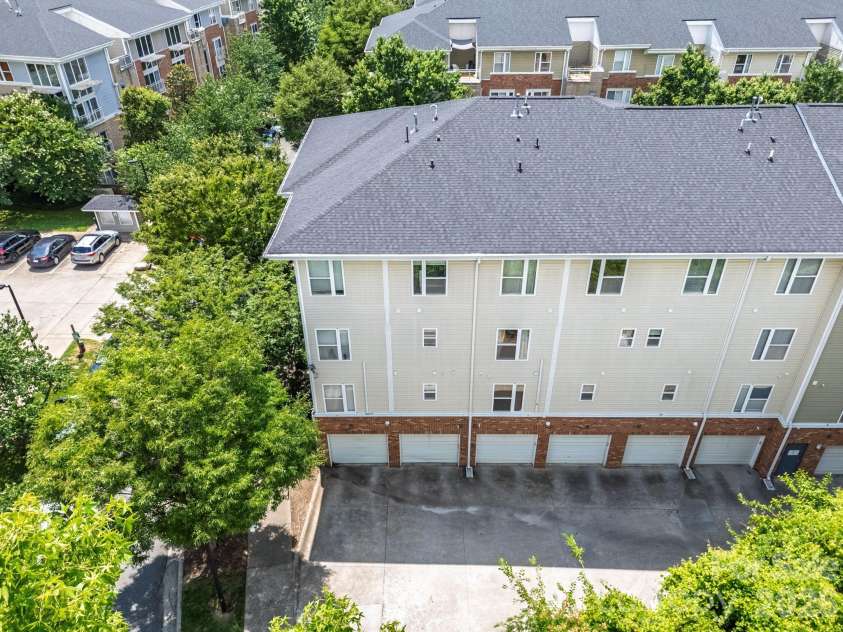 649 Raphael Place, Charlotte, NC 28205.  MLS# CAR4392516, YatesRealty ID 7431. 