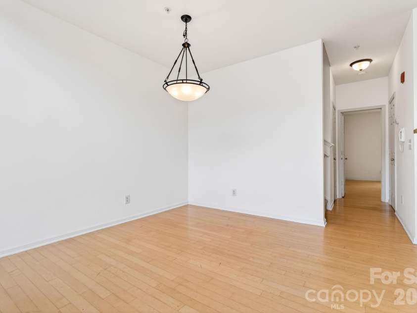 649 Raphael Place, Charlotte, NC 28205.  MLS# CAR4392516, YatesRealty ID 7431. Dining Area