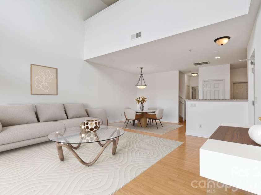 649 Raphael Place, Charlotte, NC 28205.  MLS# CAR4392516, YatesRealty ID 7431. Open Concept