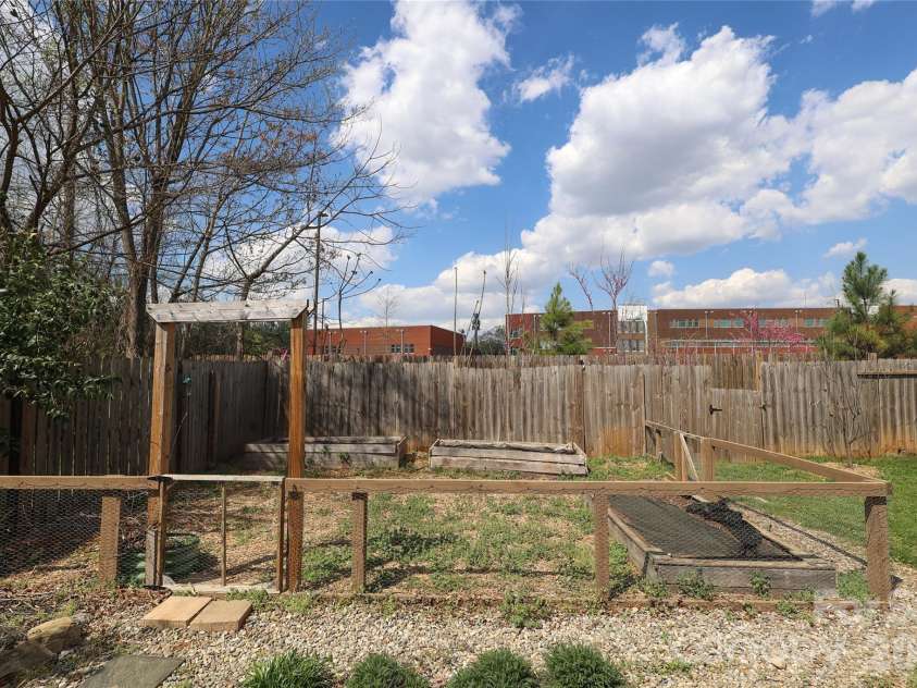9506 Scotland Hall Court, Charlotte, NC 28277.  MLS# CAR4361166, YatesRealty ID 7433. 