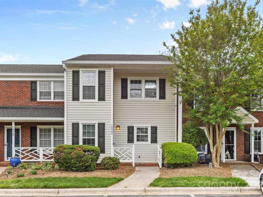 10942 Winterbourne Court, Charlotte, NC 28277.  MLS# CAR4246221, YatesRealty ID 7434. 