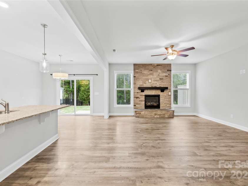 121 Pine Eagle Drive, Rock Hill, SC 29732.  MLS# CAR4239205, YatesRealty ID 7435. 