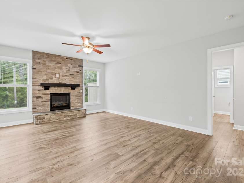 121 Pine Eagle Drive, Rock Hill, SC 29732.  MLS# CAR4239205, YatesRealty ID 7435. 