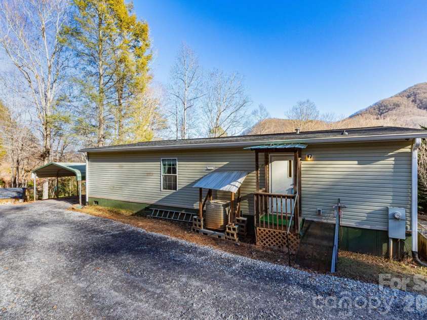 87 Hickory Nut Trace, Old Fort, NC 28762.  MLS# CAR4335774, YatesRealty ID 7435. 