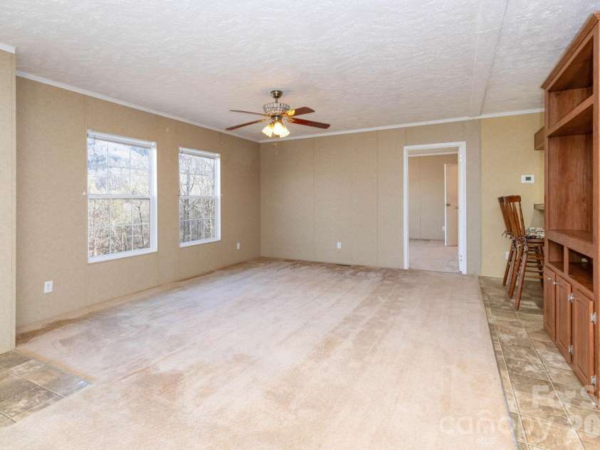 87 Hickory Nut Trace, Old Fort, NC 28762.  MLS# CAR4335774, YatesRealty ID 7435. Living Room