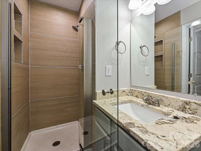 1225 Eagles Landing Drive, Charlotte, NC 28214.  MLS# CAR4357532, YatesRealty ID 7436. 