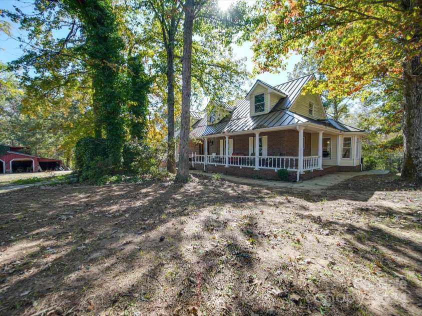 846 Windy Oaks Way, Lancaster, SC 29720.  MLS# CAR4194038, YatesRealty ID 7436. 