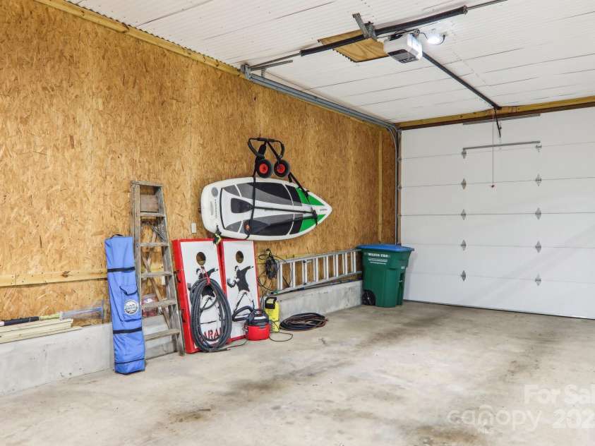 123 Brandymill Loop, Etowah, NC 28729.  MLS# CAR4264778, YatesRealty ID 7437. 