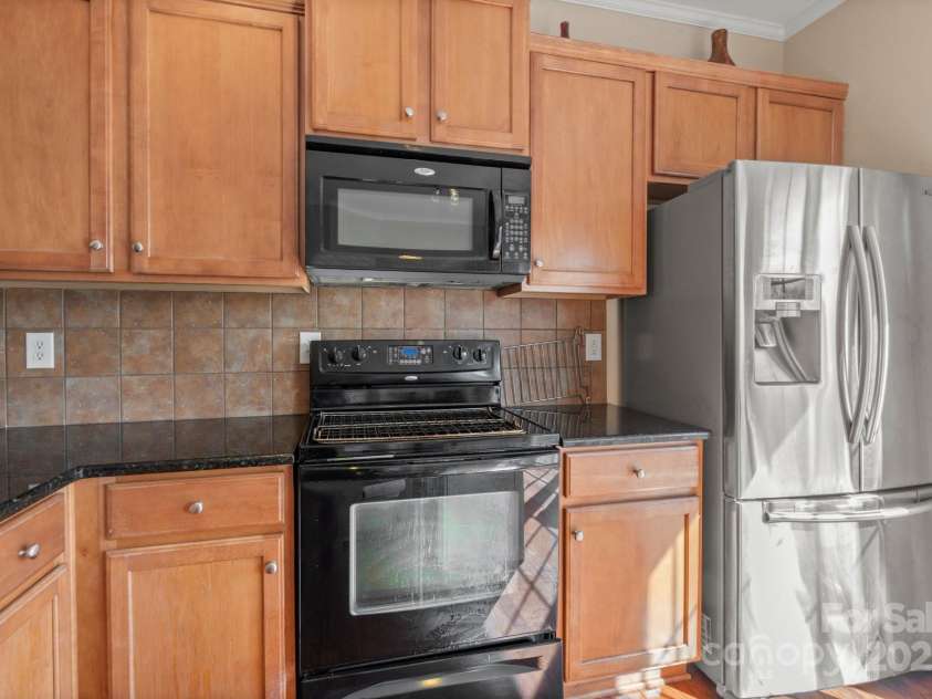 9724 Walkers Glen Drive, Concord, NC 28027.  MLS# CAR4224602, YatesRealty ID 7438. 
