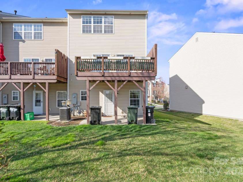 9724 Walkers Glen Drive, Concord, NC 28027.  MLS# CAR4224602, YatesRealty ID 7438. 