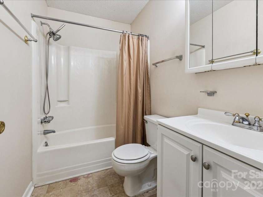 248 Flowerwood Drive, Hopkins, SC 29061.  MLS# CAR4316912, YatesRealty ID 744. 