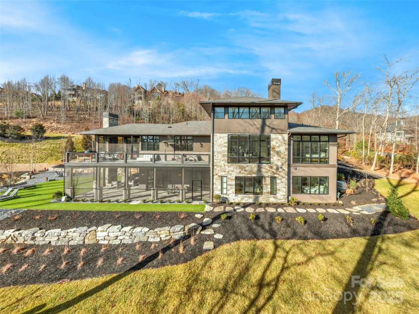 454 Walnut Valley Parkway, Arden, NC 28704.  MLS# CAR4220722, YatesRealty ID 744. 